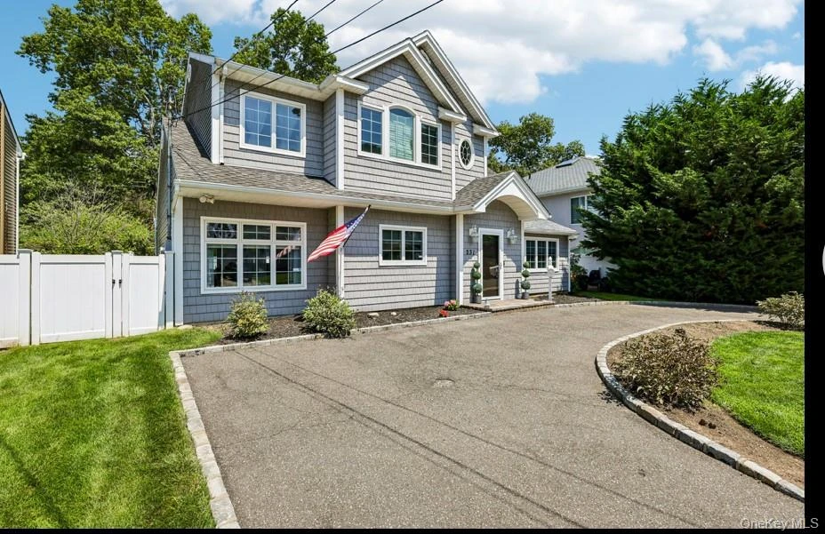 Photograph of 231 Koehl Street
