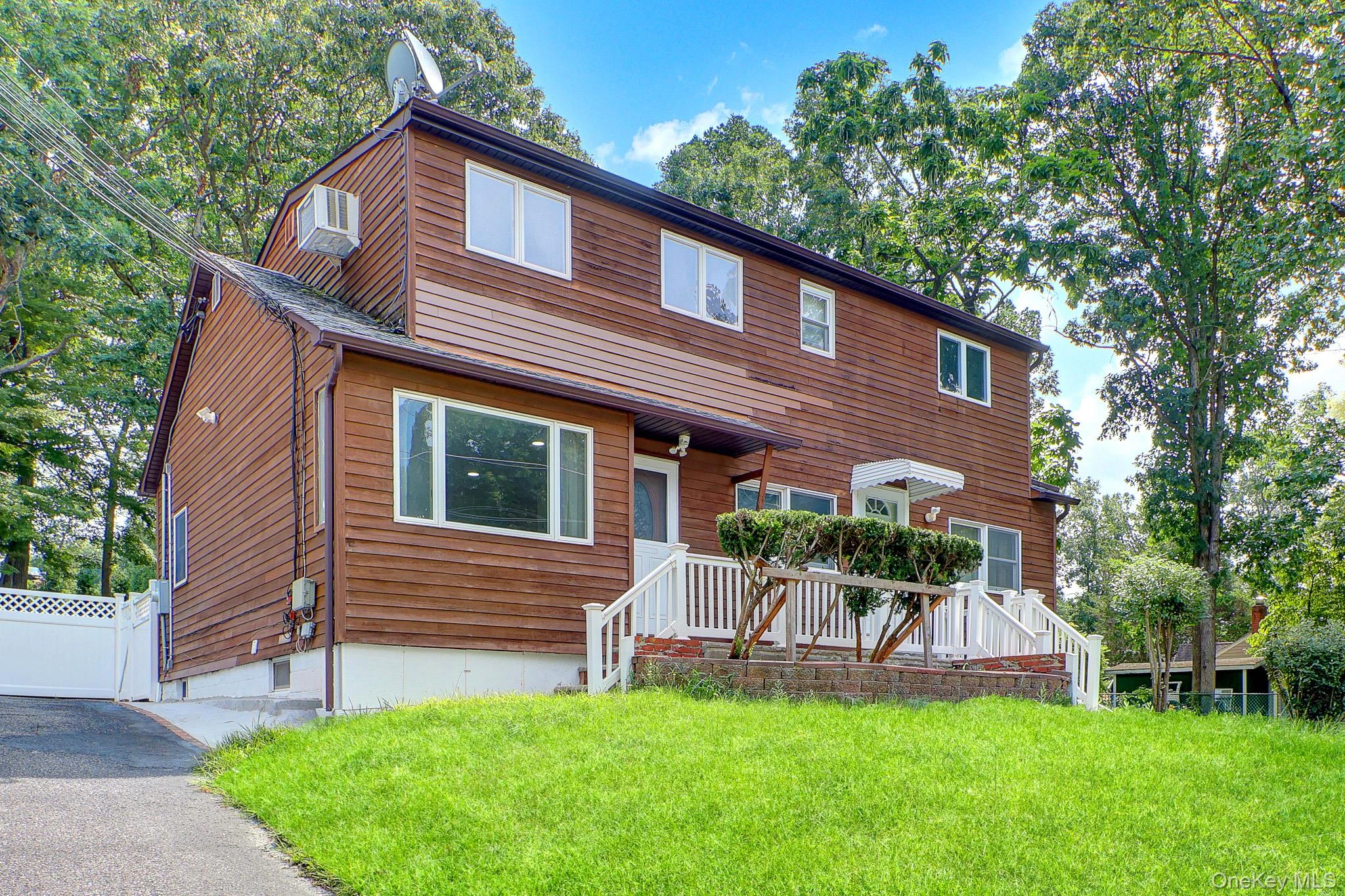Photograph of 653 Meadow Road