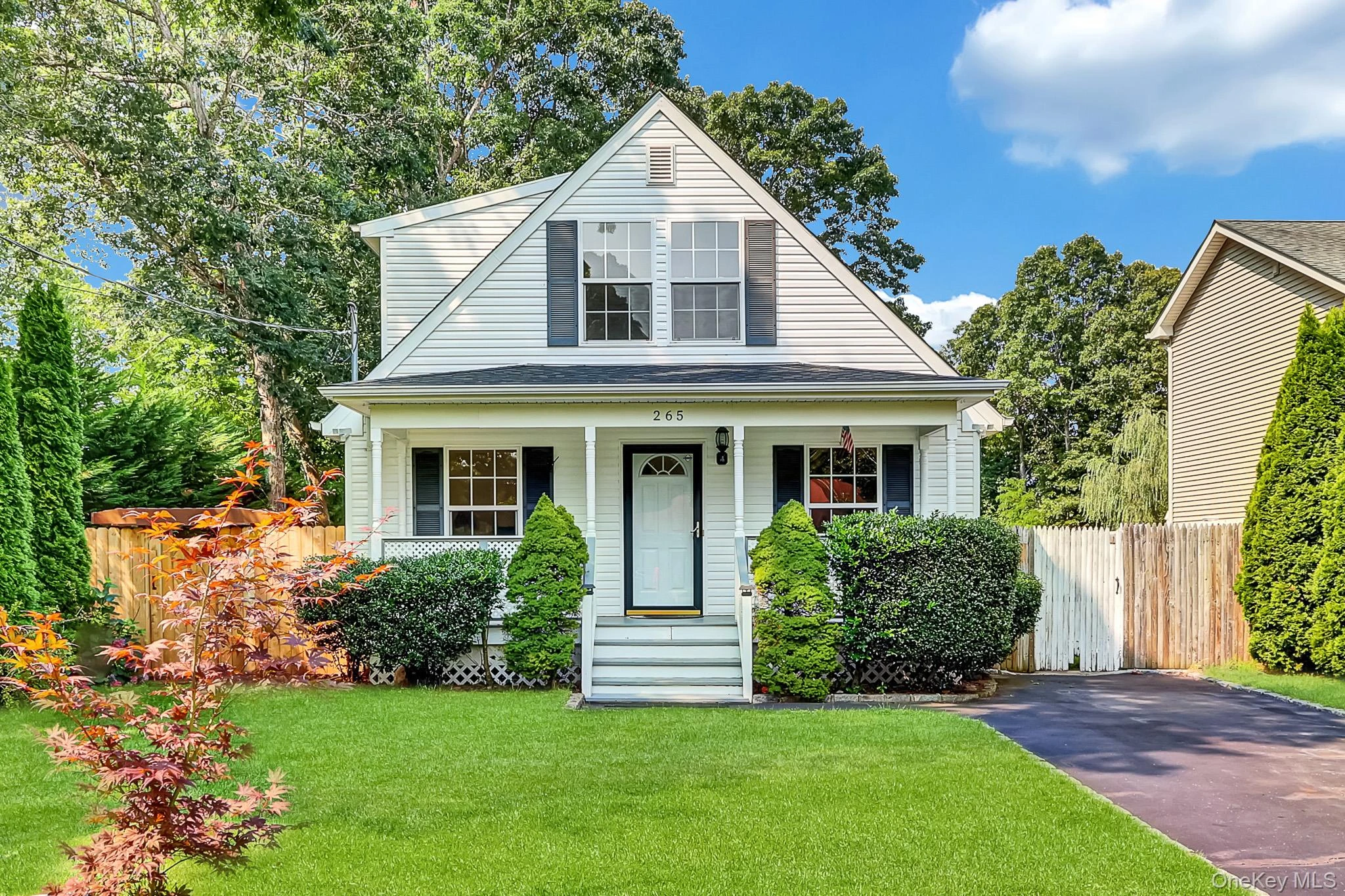 Photograph of 265 Forrest Avenue