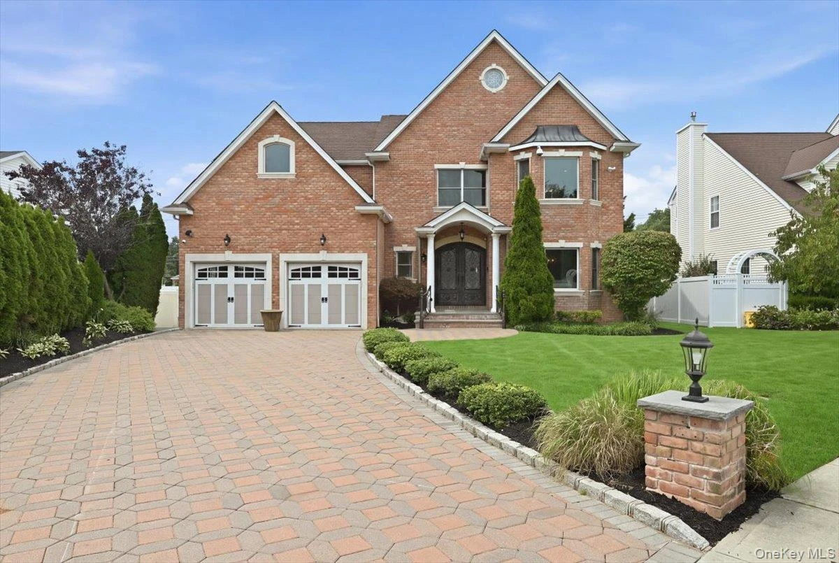 Photograph of 4 Corin Court