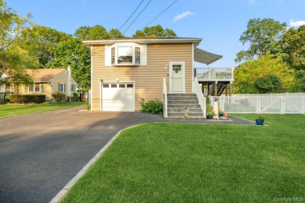 Photograph of 107 Avenue A