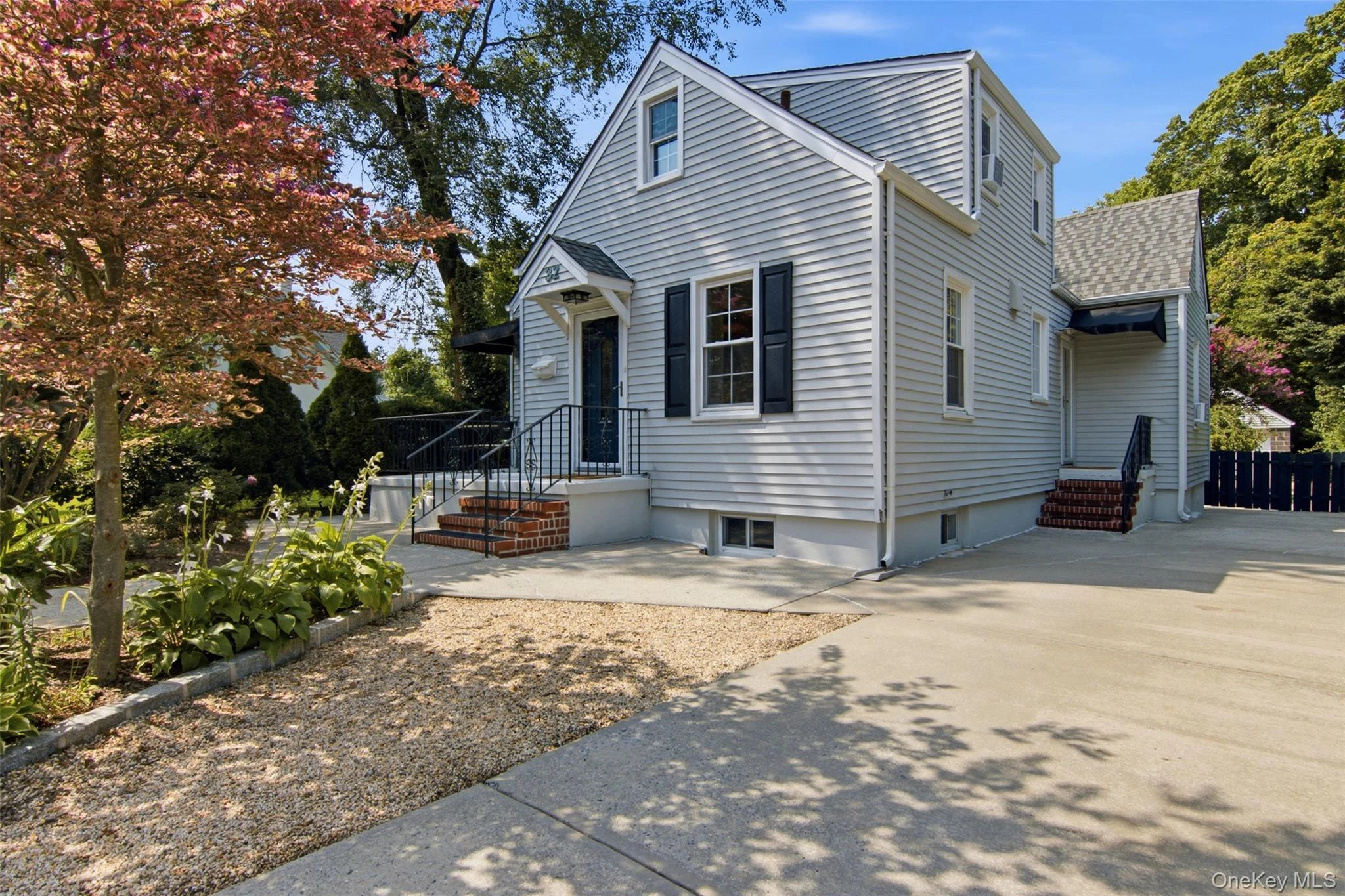 Photograph of 32 Franklin Avenue