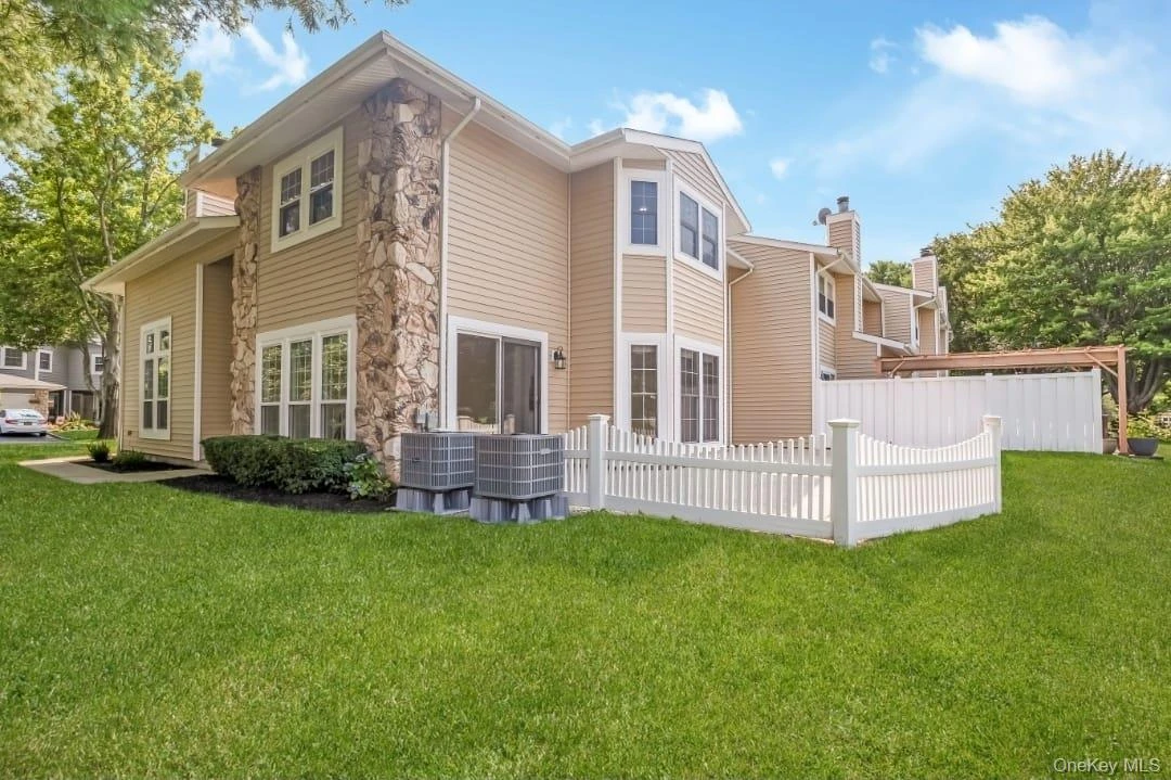 Photograph of 103 Colony Drive