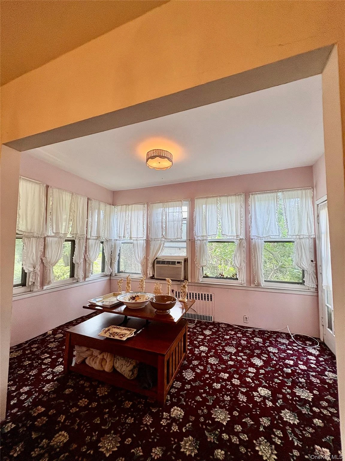 Photograph of 254 Hempstead Avenue