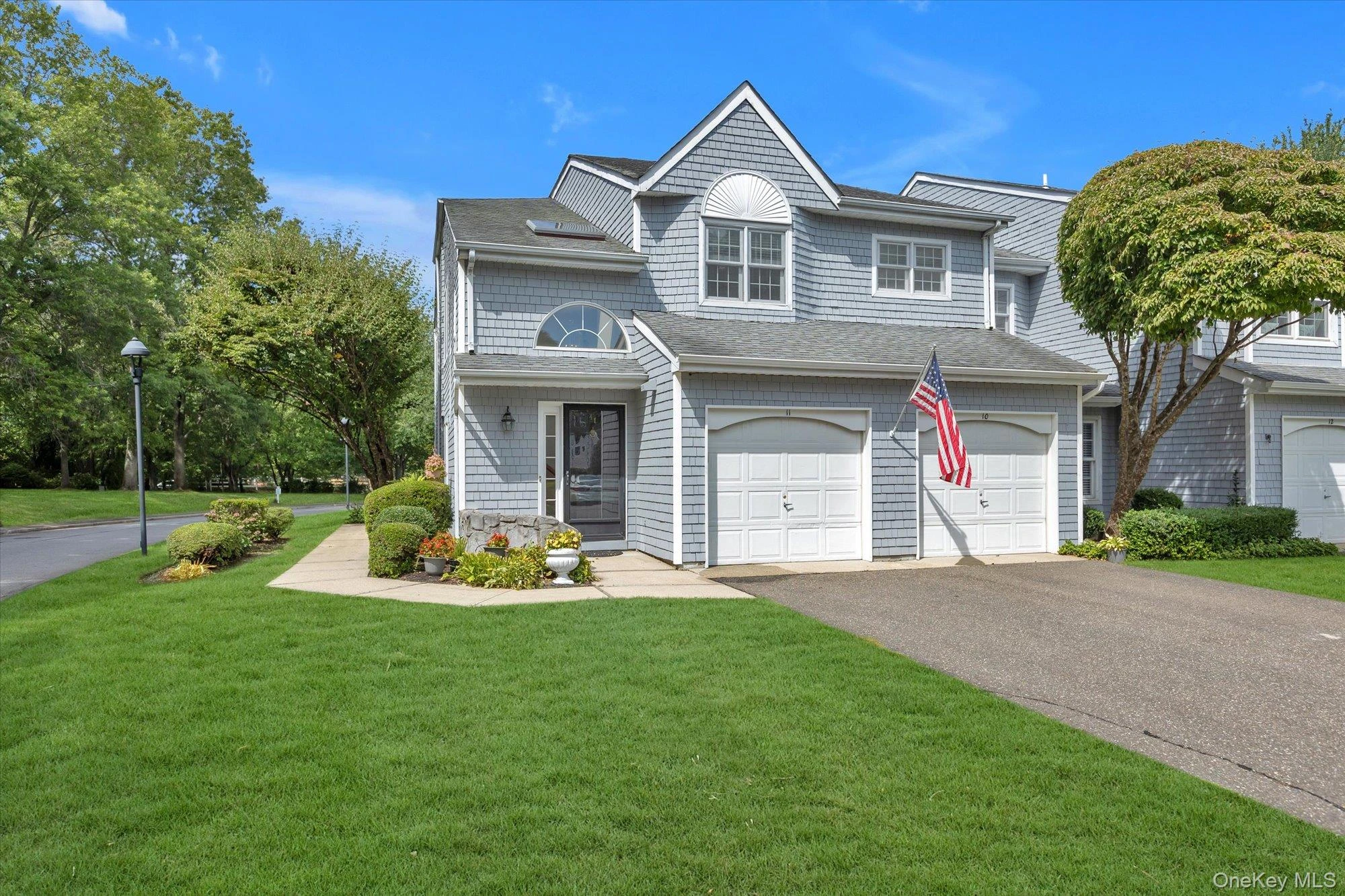 Photograph of 11 Lakebridge Drive