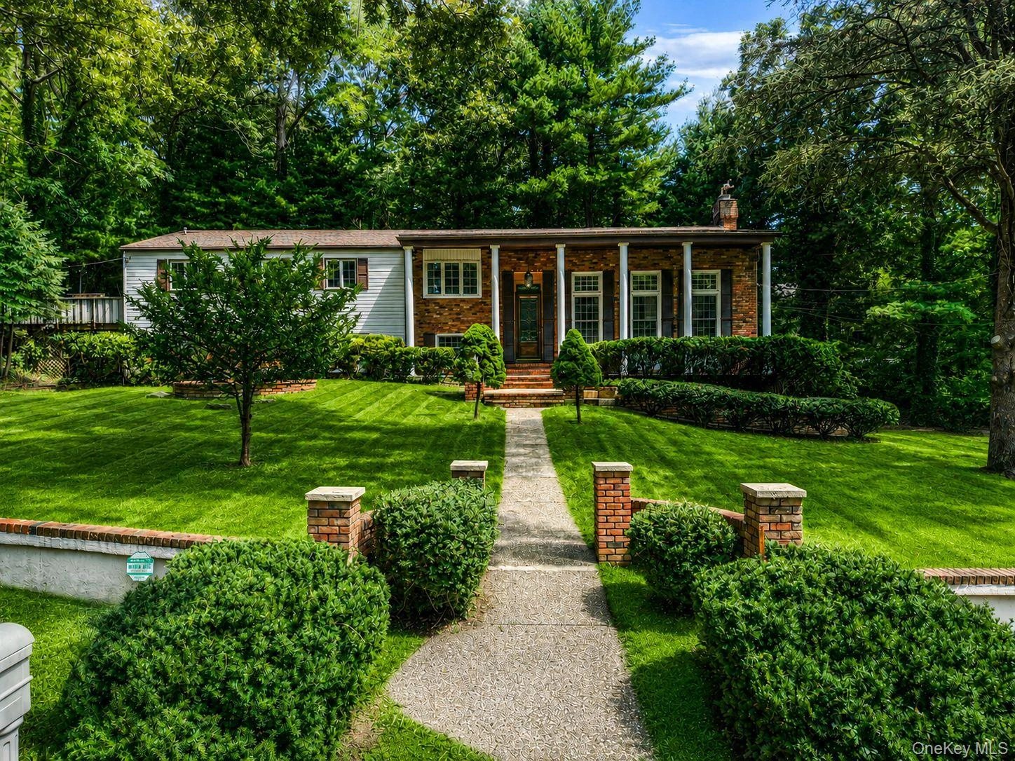Photograph of 23 Colonial Drive