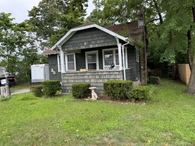 Photograph of 35 Hiddink Street