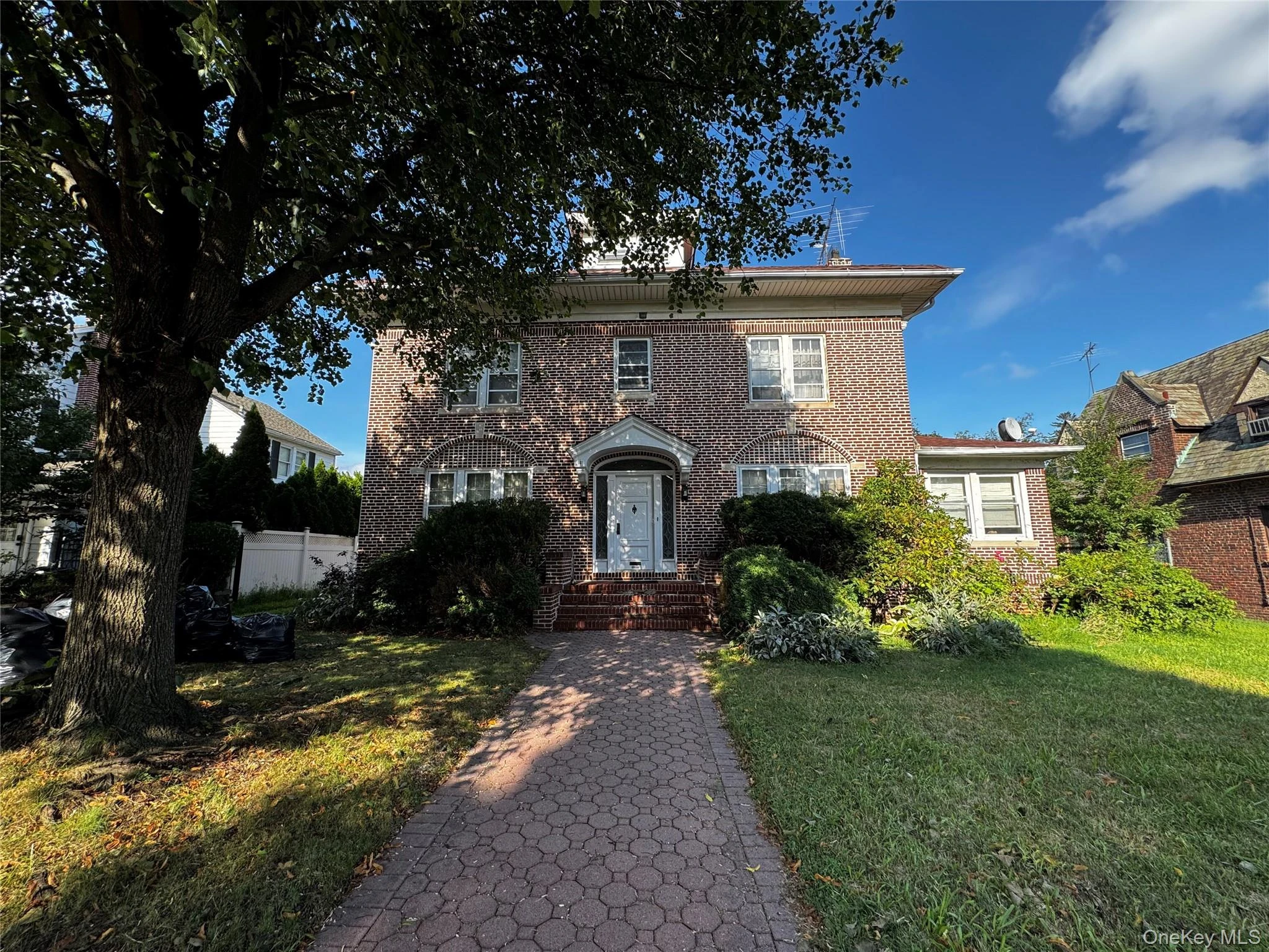 Photograph of 8833 195th Street