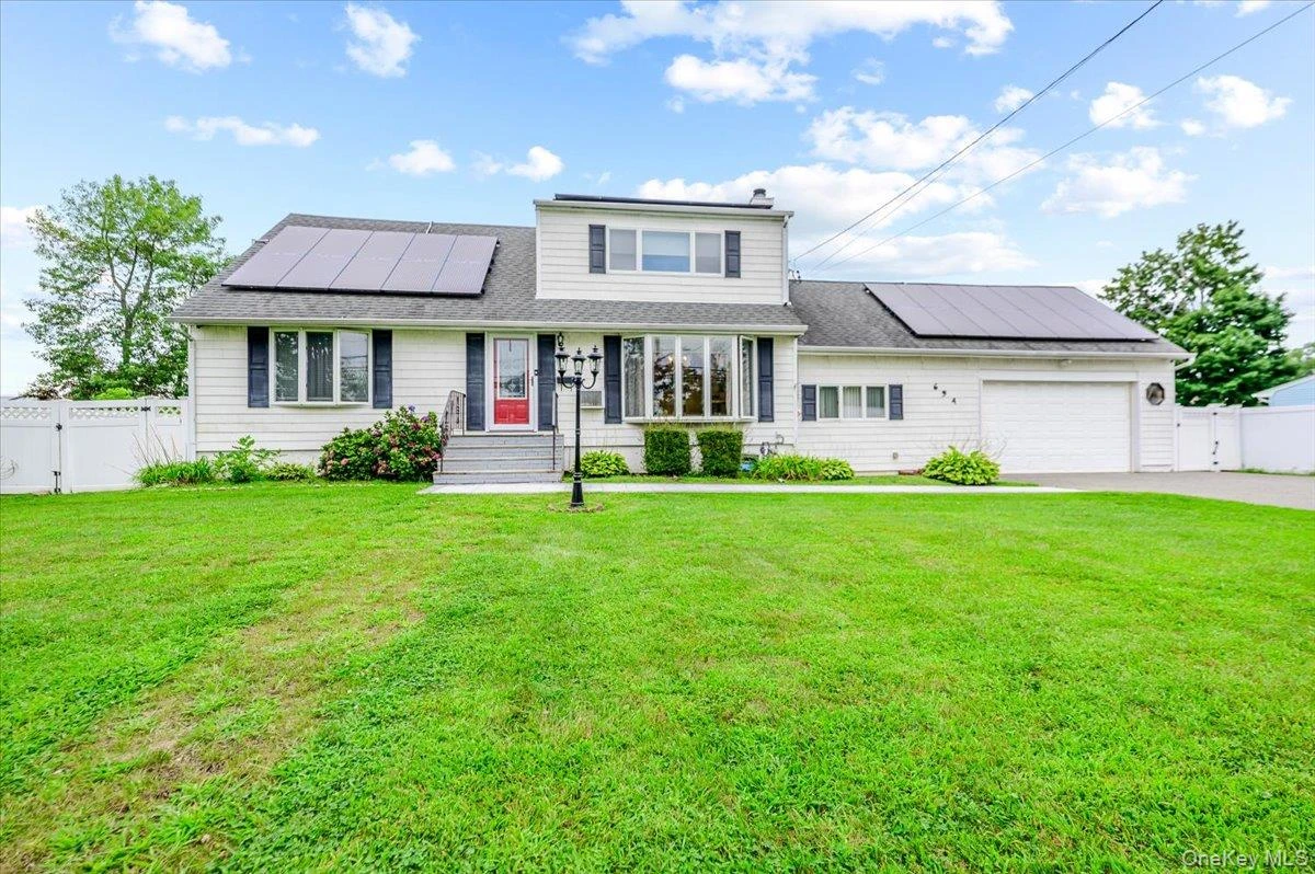 Photograph of 694 Pease Lane
