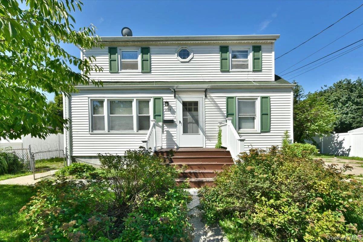 Photograph of 265 Delaware Avenue