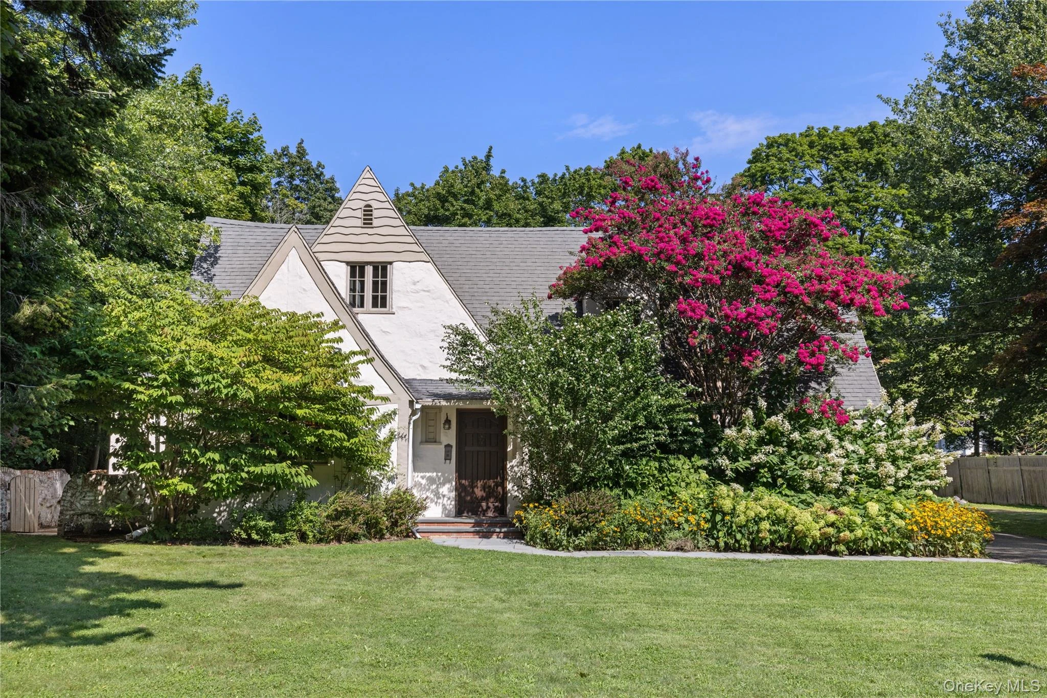 Photograph of 30 Merritts Pond Road