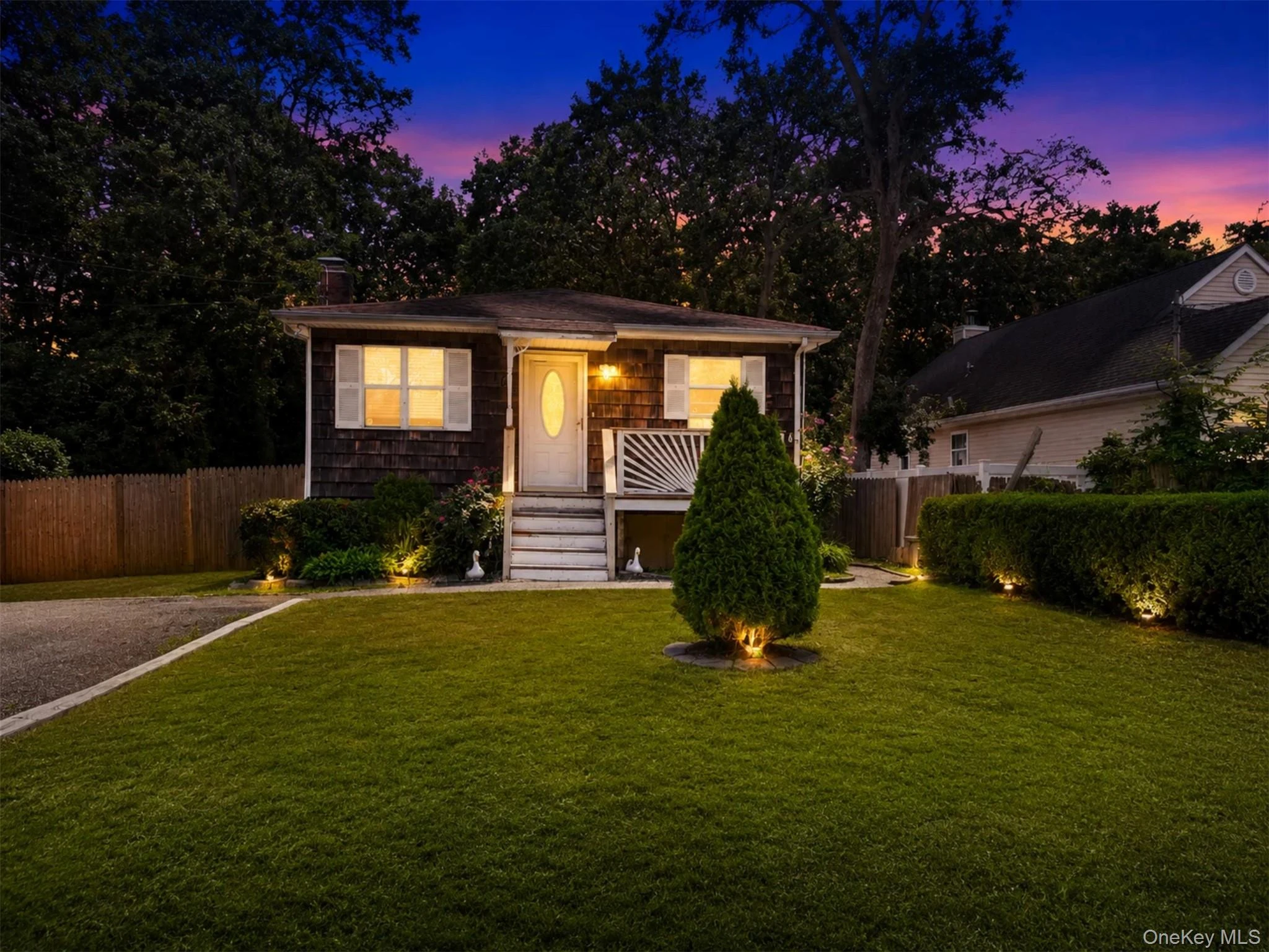 Photograph of 166 Auborn Avenue