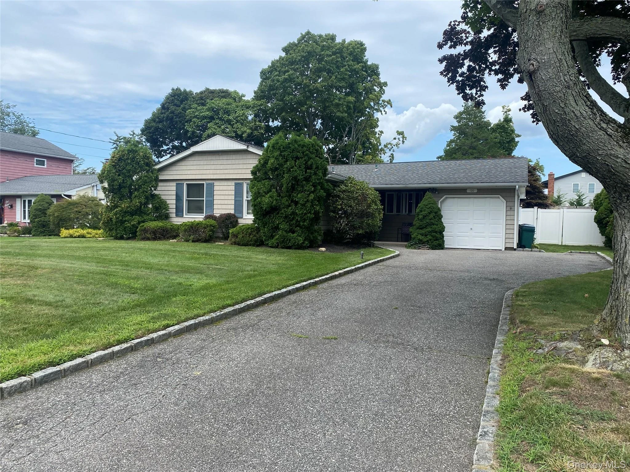 Photograph of 120 Budenos Drive