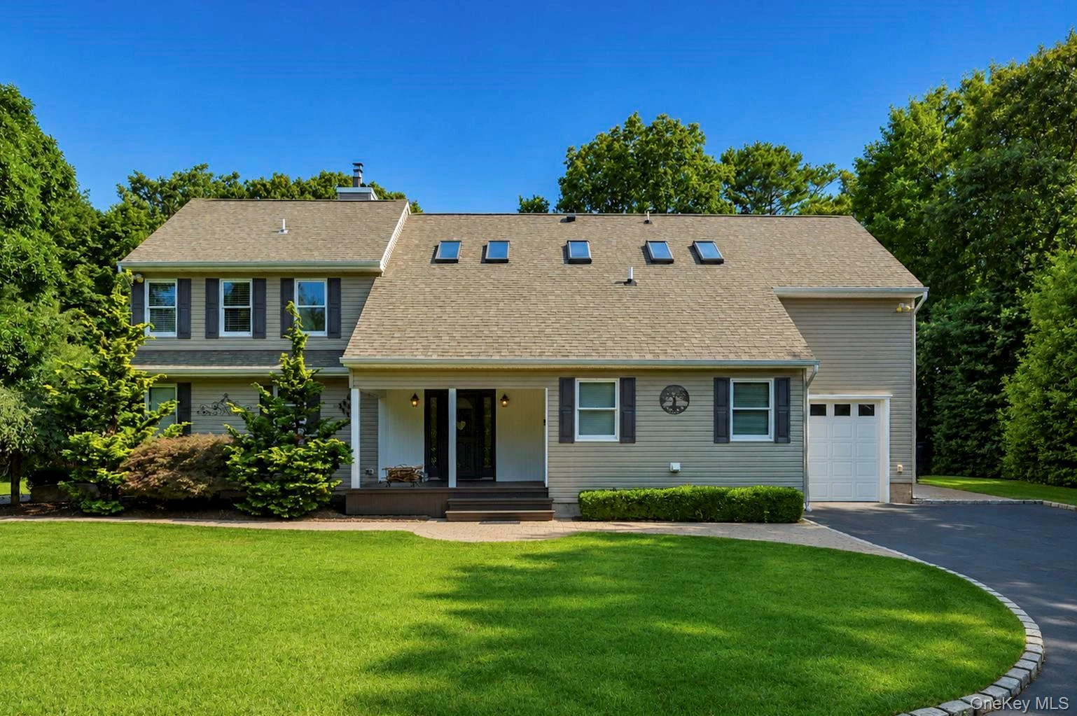Photograph of 98 Echo Avenue