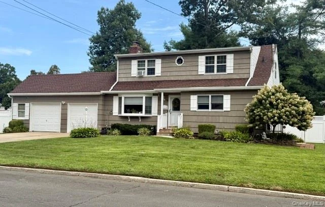 Photograph of 13 Westwood Drive
