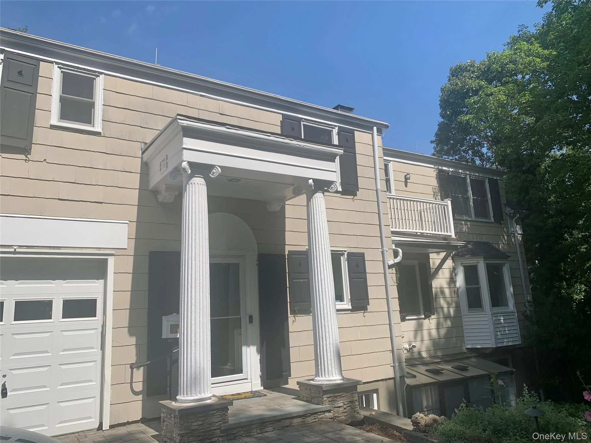 Photograph of 105 Laurel Lane