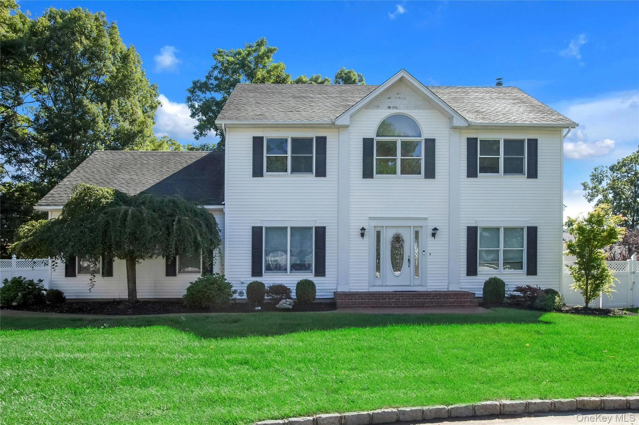 Photograph of 11 Raphael Boulevard