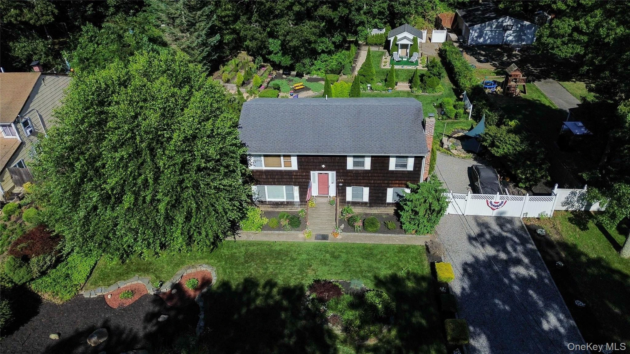 Photograph of 530 Boxwood Drive