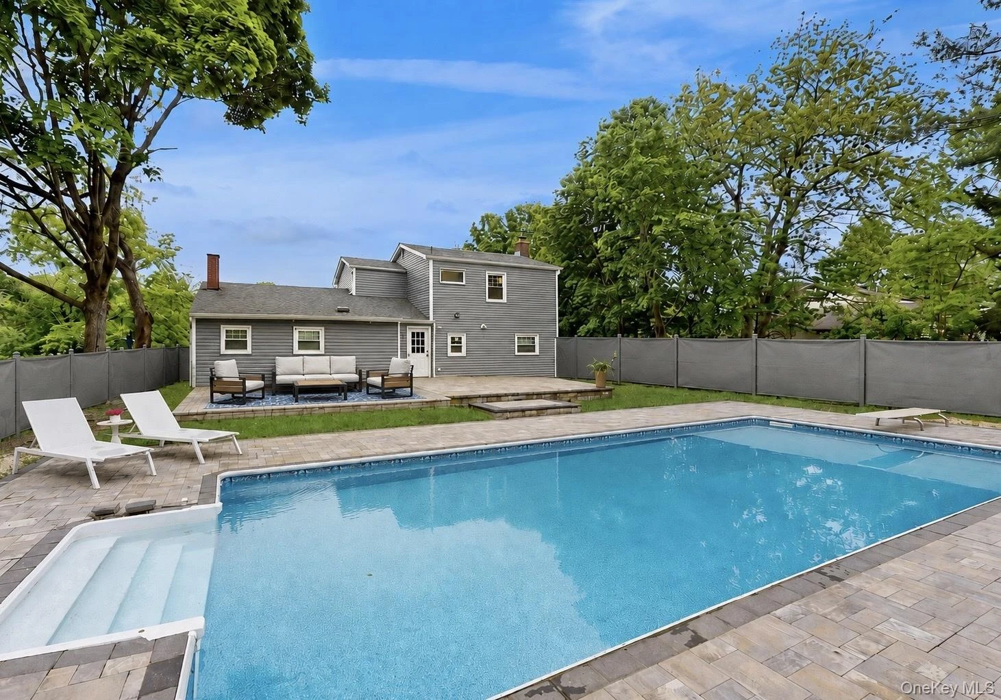 Photograph of 25 Charter Avenue