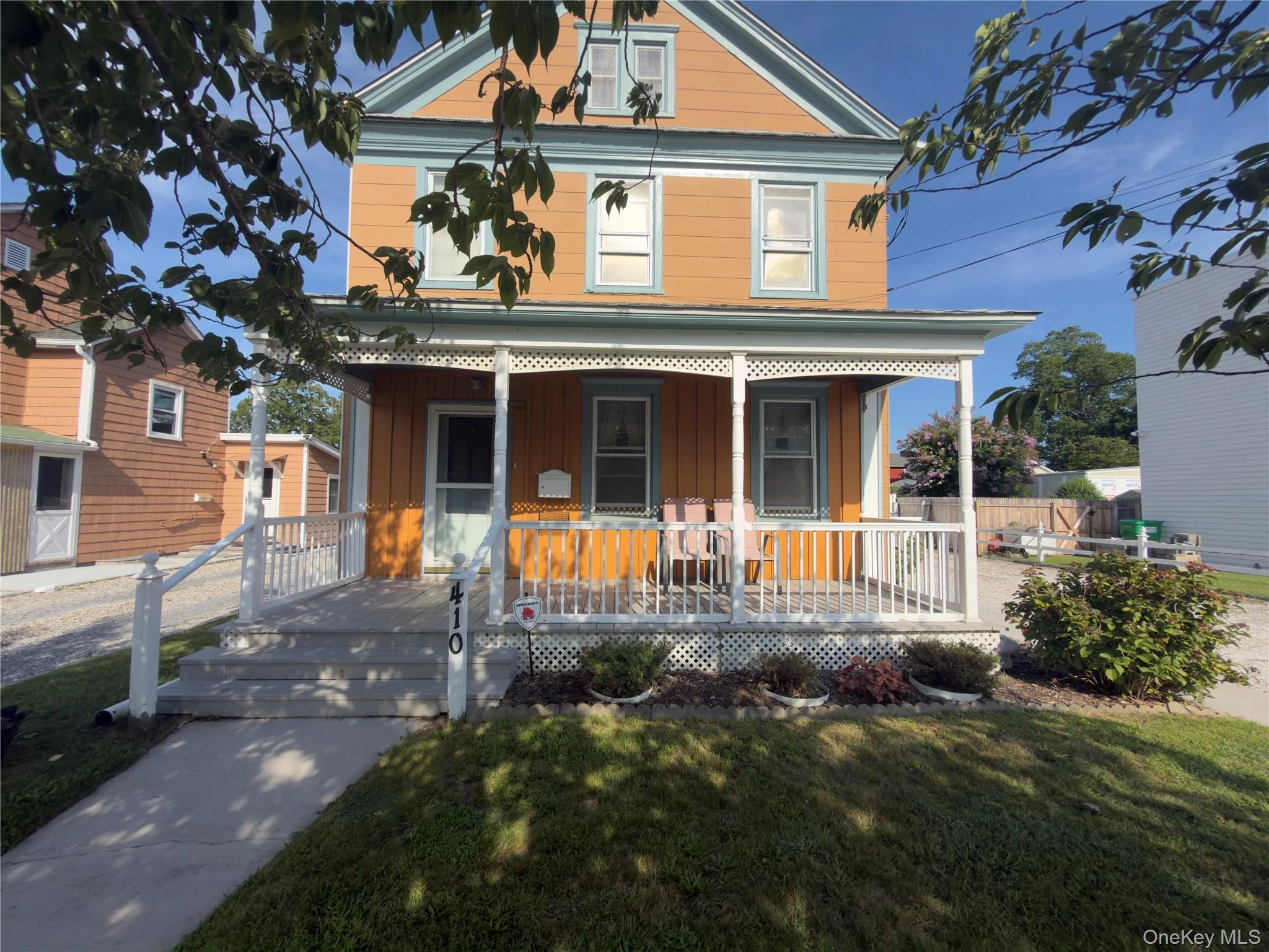 Photograph of 410 6th Street