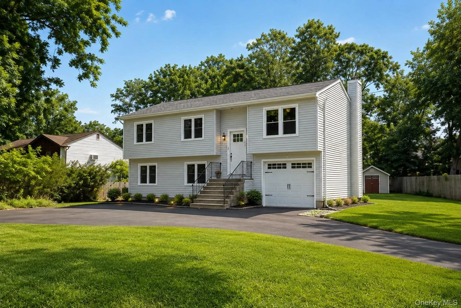 Photograph of 93 Mount Sinai Coram Road