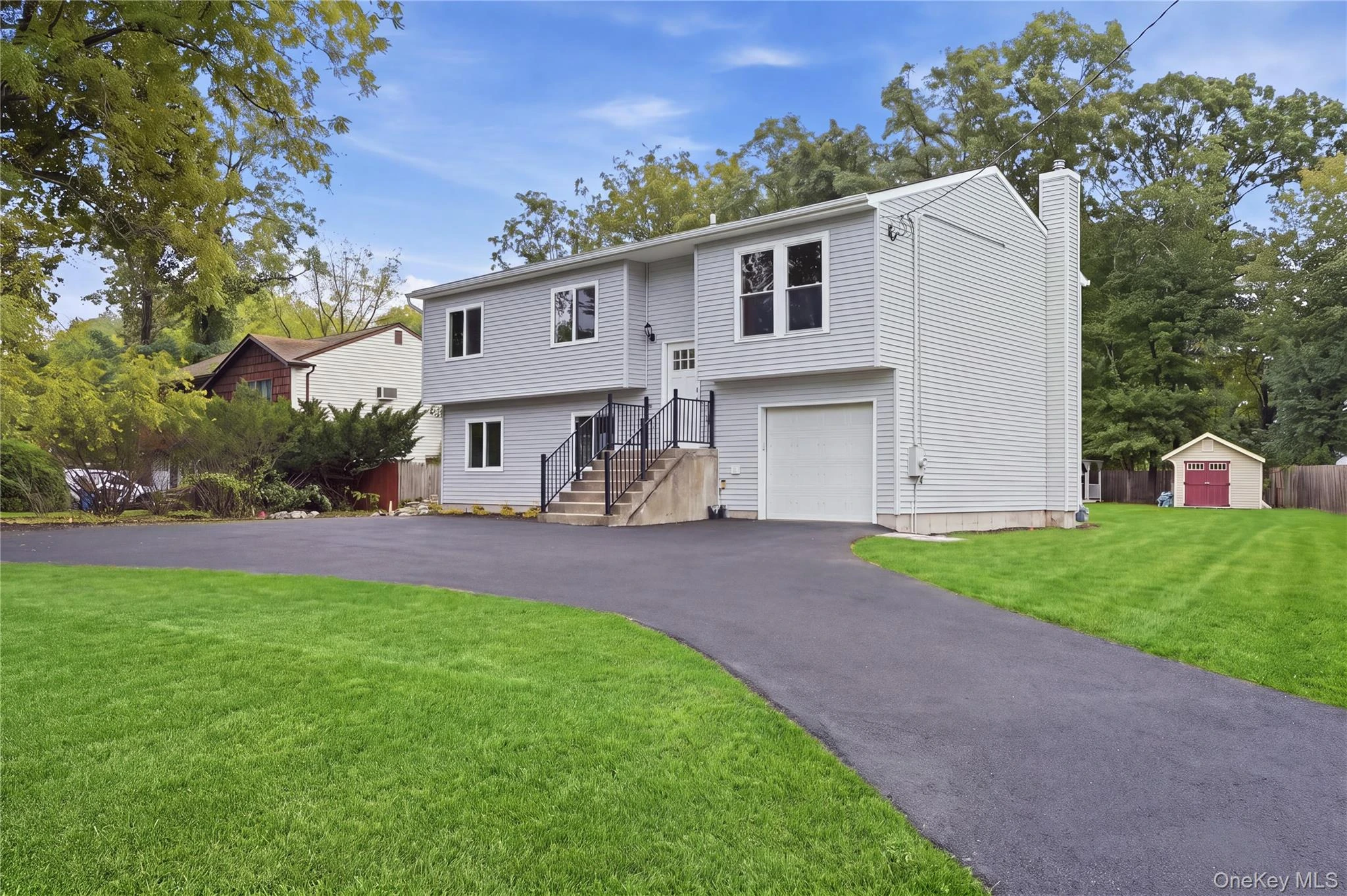 Photograph of 93 Mount Sinai Coram Road