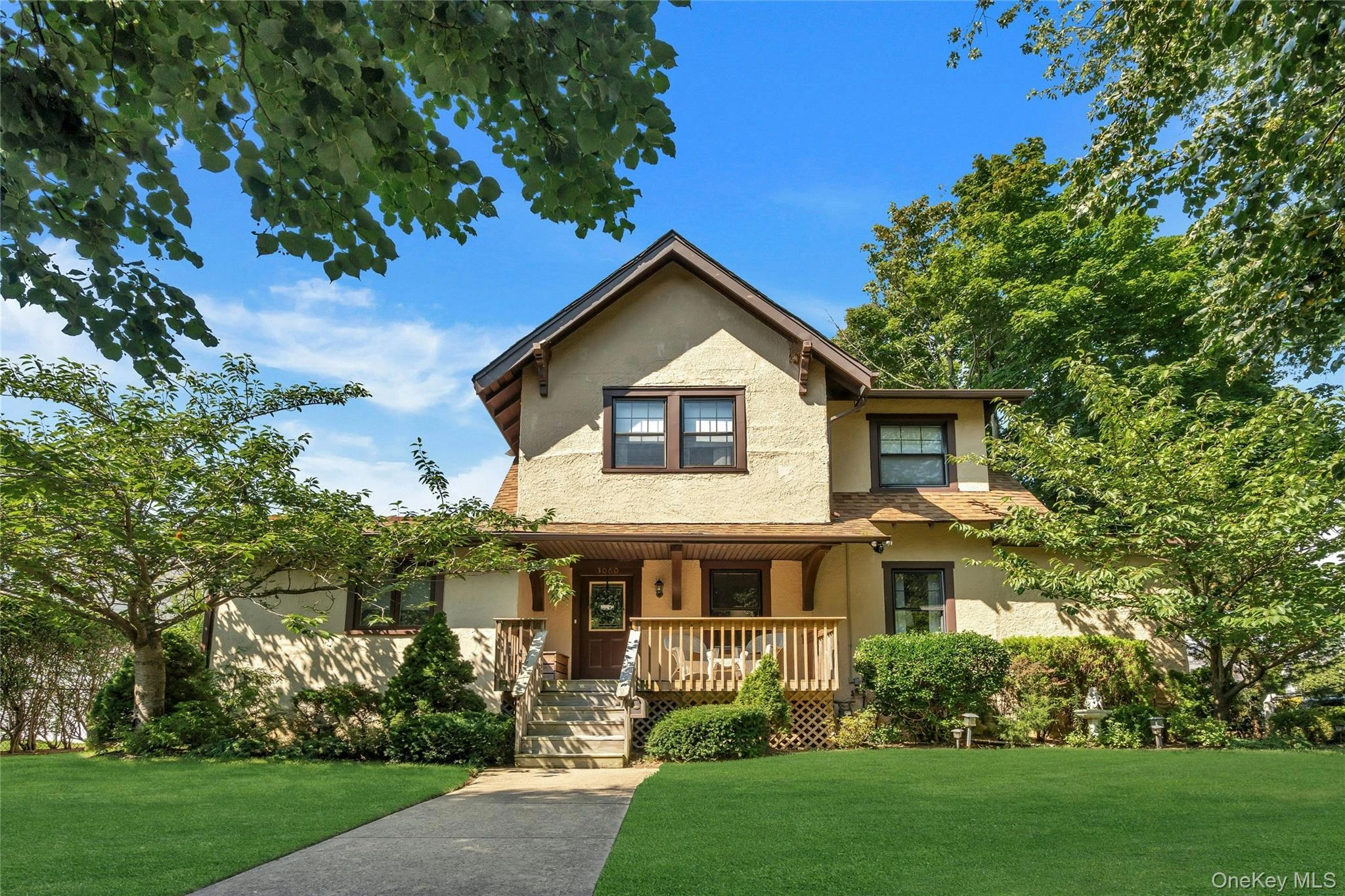 Photograph of 3060 Eastern Parkway
