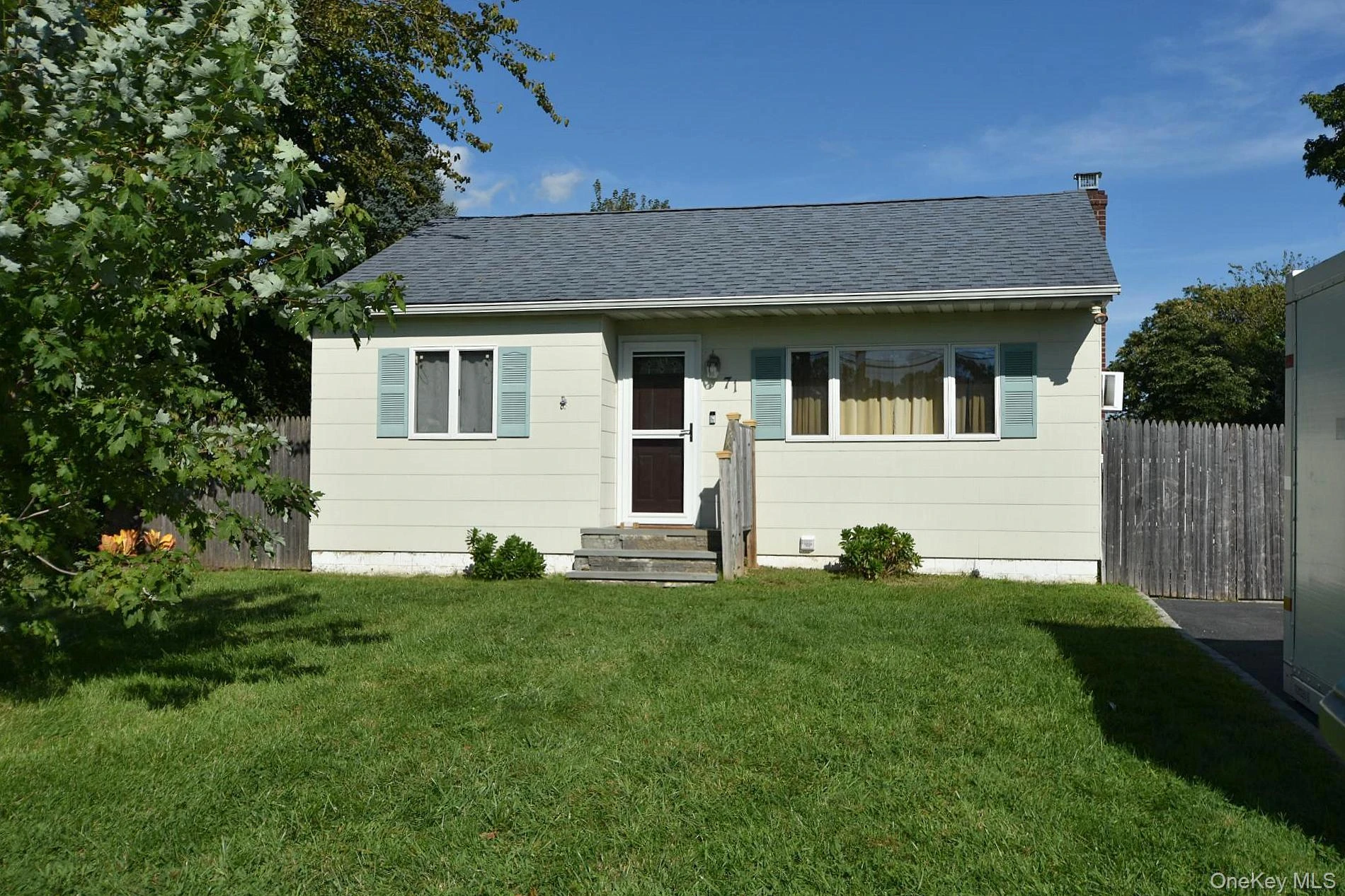 Photograph of 71 John Drive