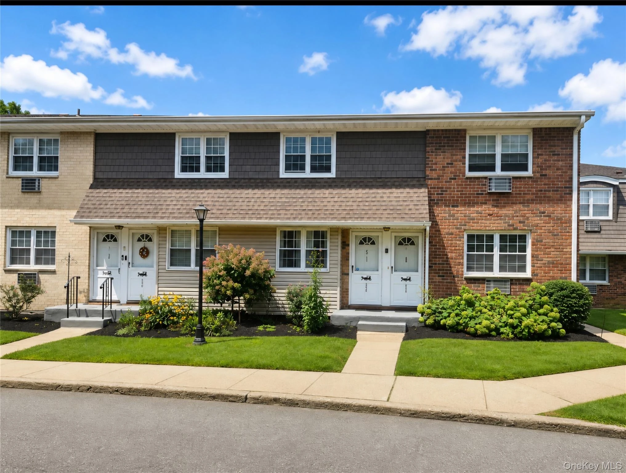 Photograph of 5218 Wilshire Lane