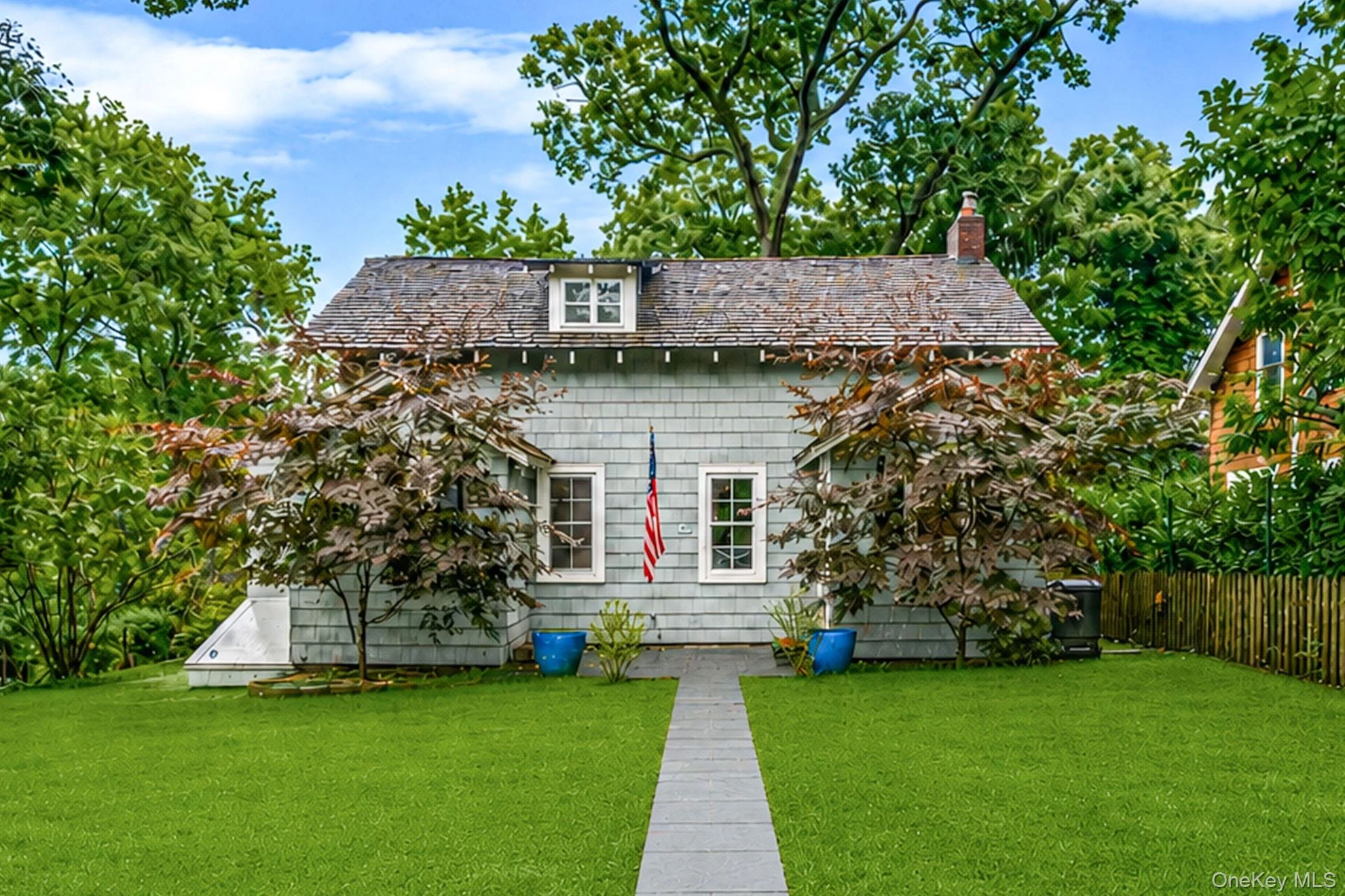 Photograph of 7 Dickerson Avenue
