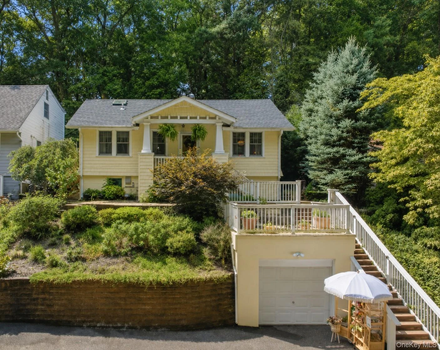 Photograph of 99 Norwood Avenue