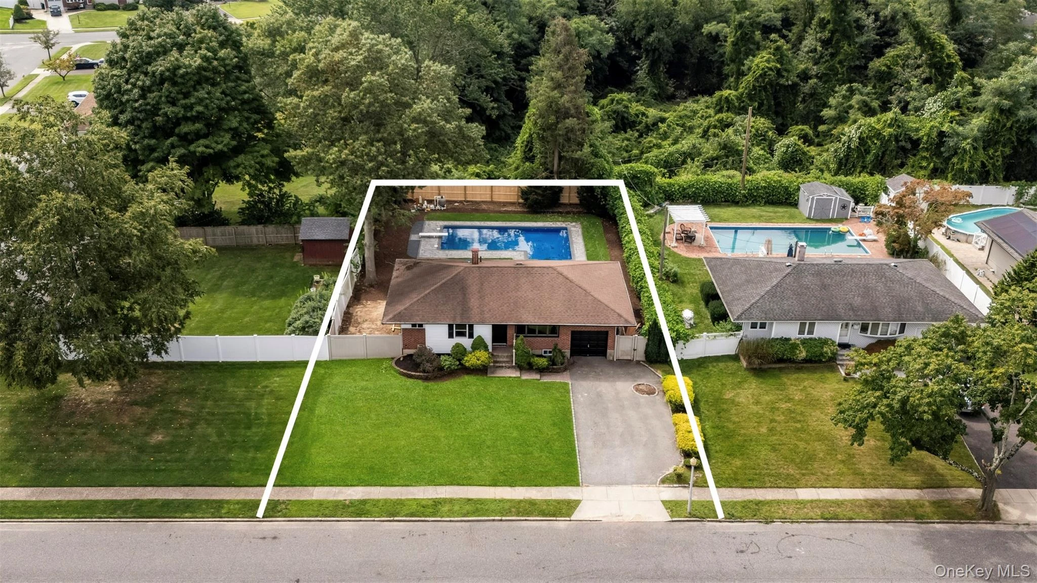Photograph of 42 Rita Crescent