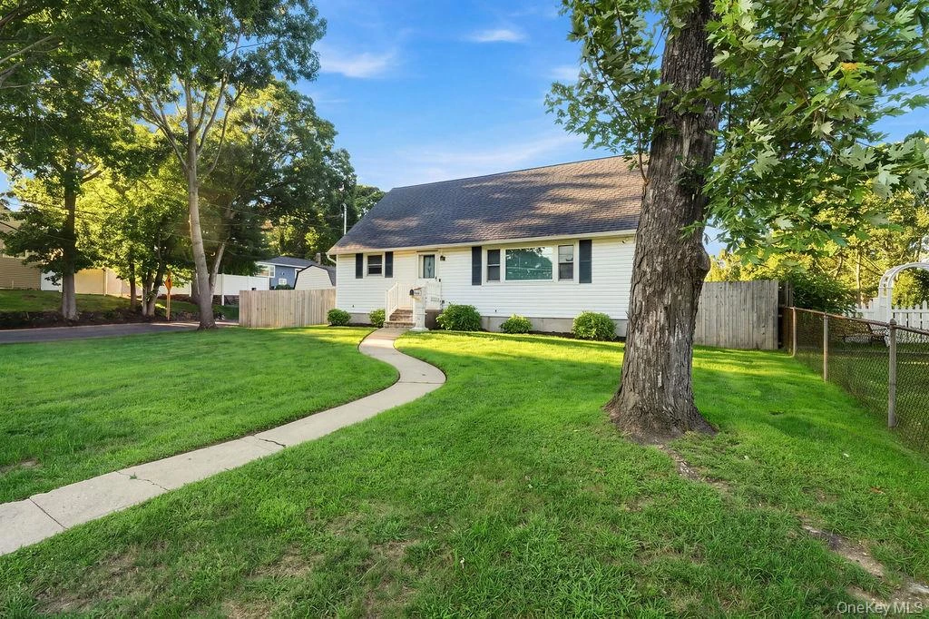 Photograph of 731 Muncey Road