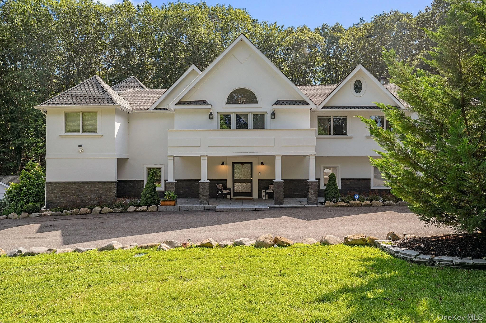 Photograph of 12 Seaside Drive