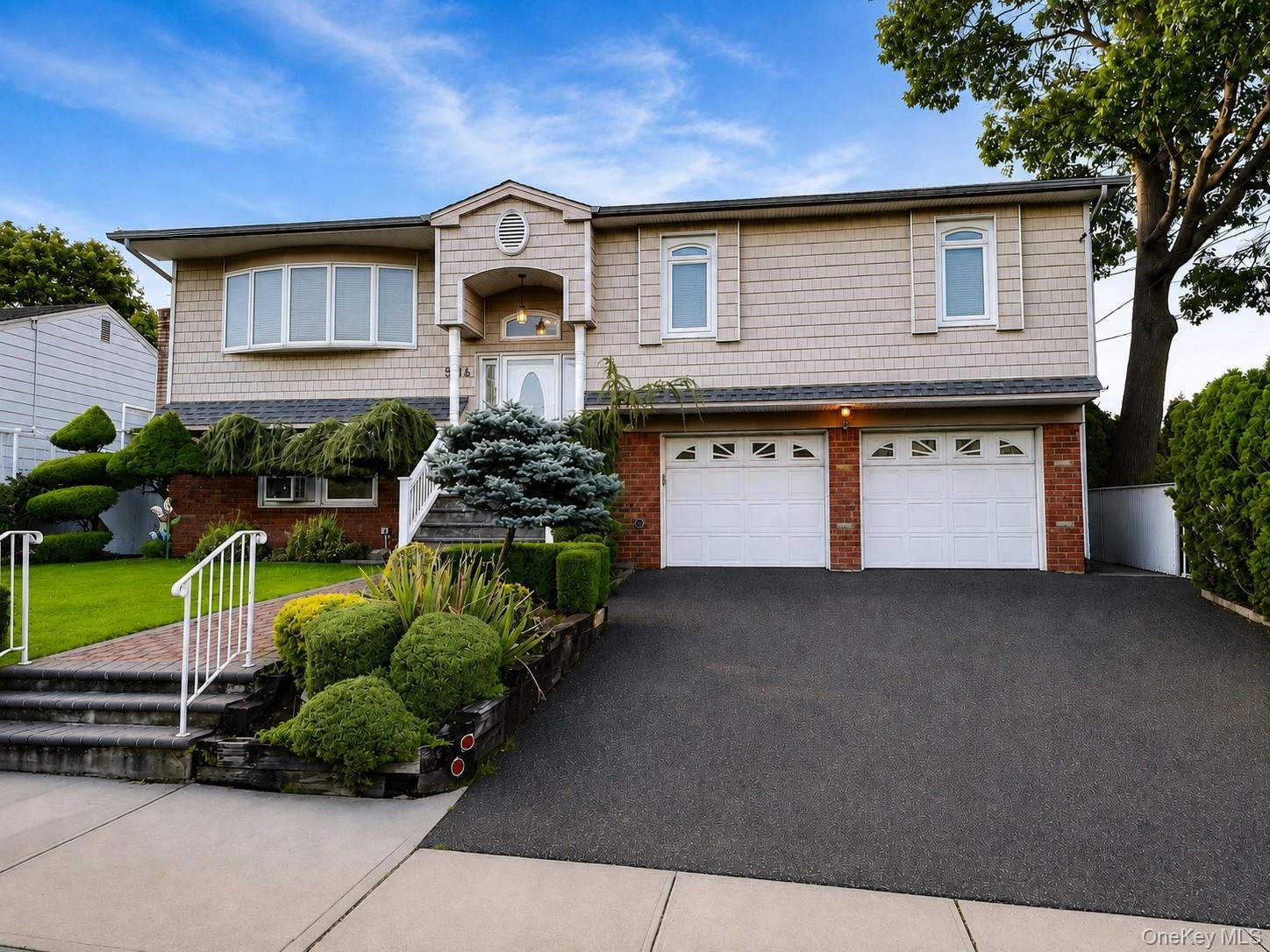 Photograph of 586 Harless Place
