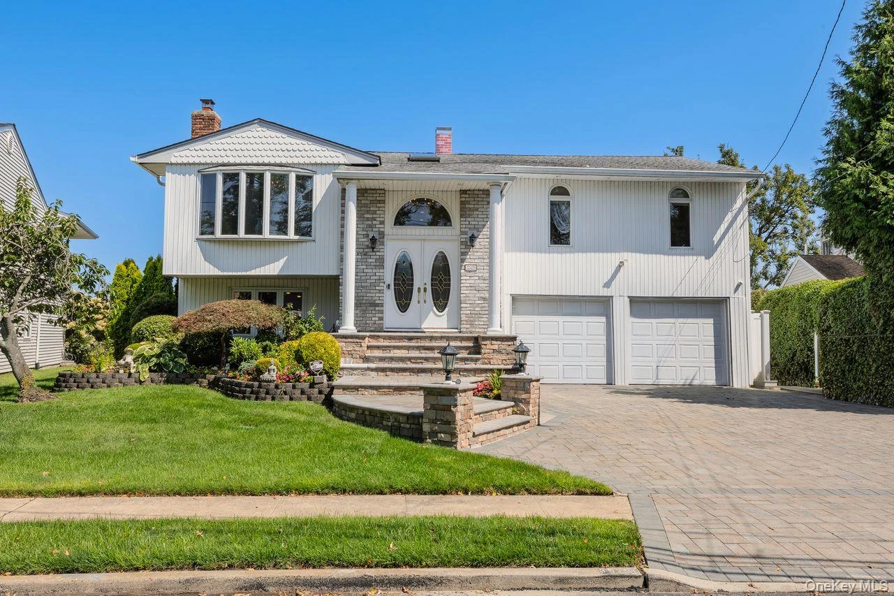 Photograph of 3529 Daniel Crescent