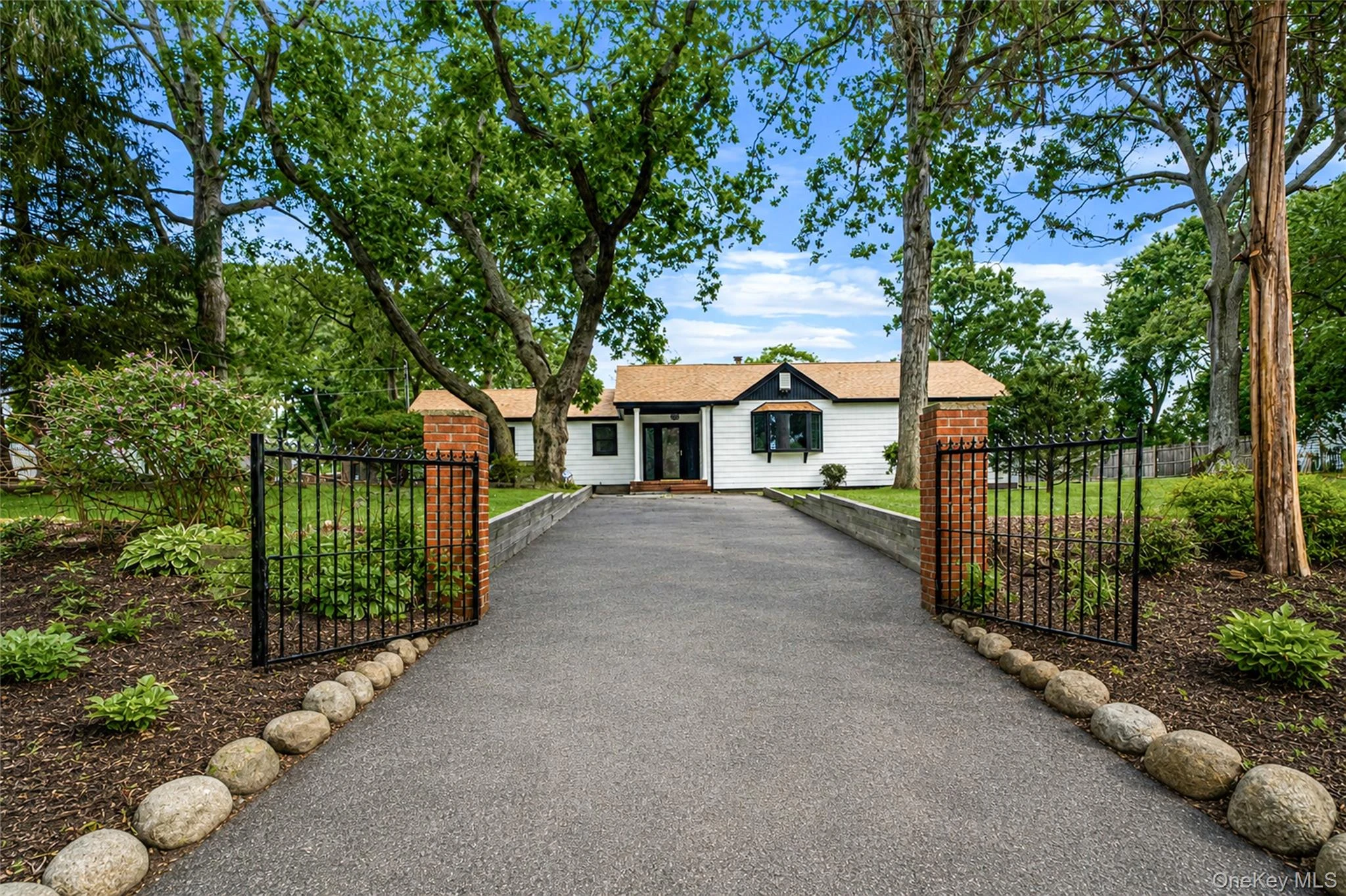 Photograph of 68 Oakdale Avenue