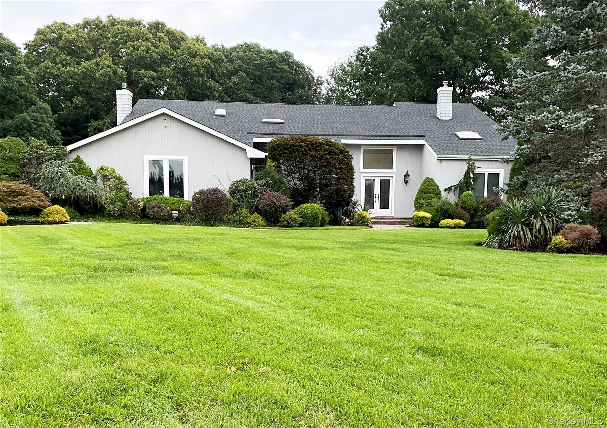 Photograph of 4 Laurelwood Court