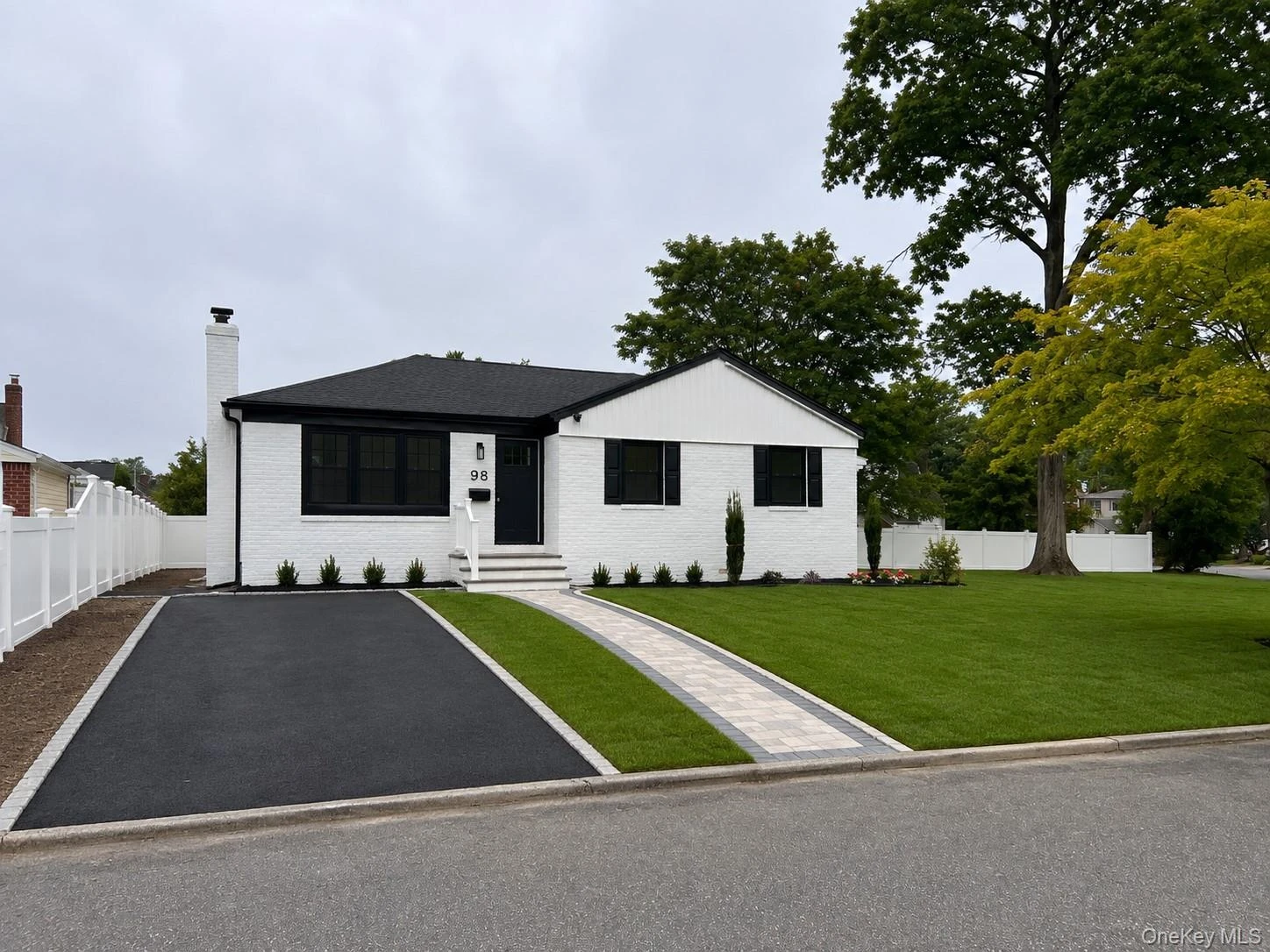 Photograph of 98 Beecher Road