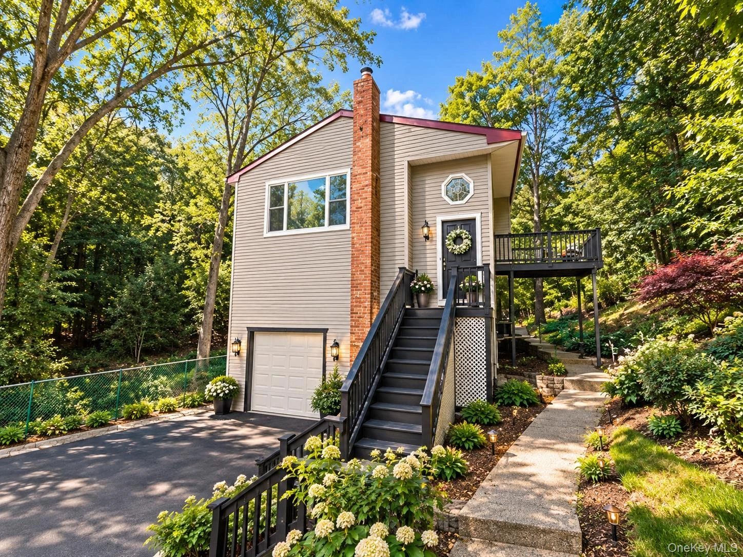 Photograph of 59 Woodhull Landing Road