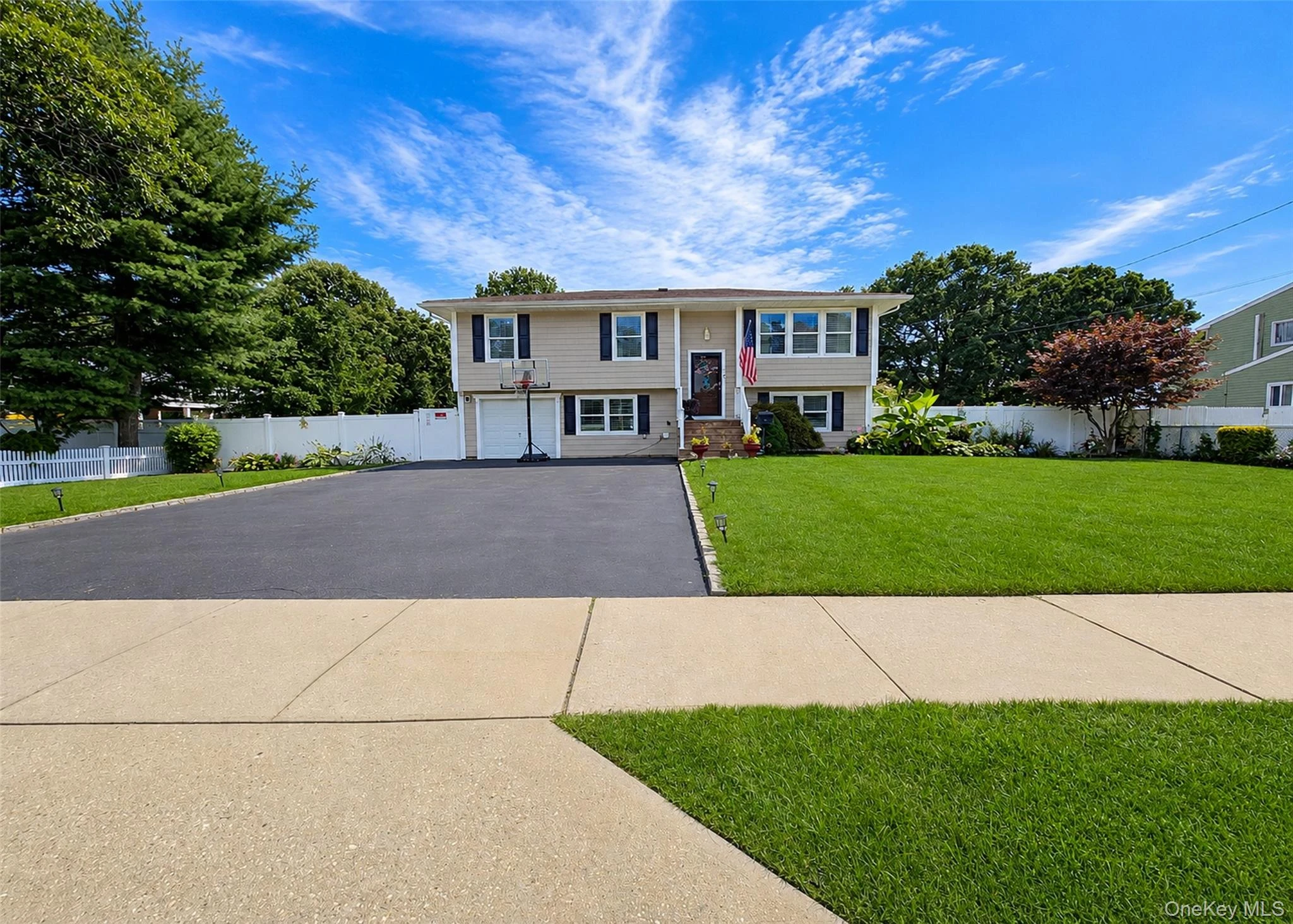 Photograph of 1028 Union Boulevard