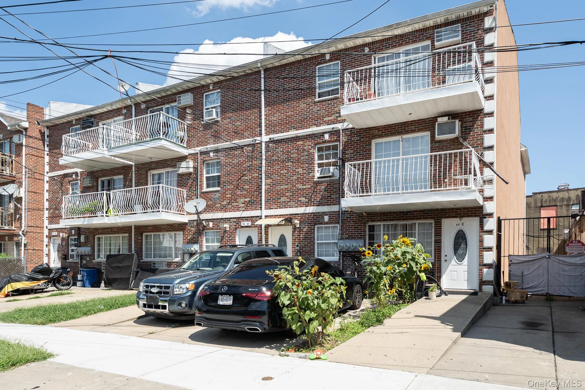 Photograph of 9487 218th Street