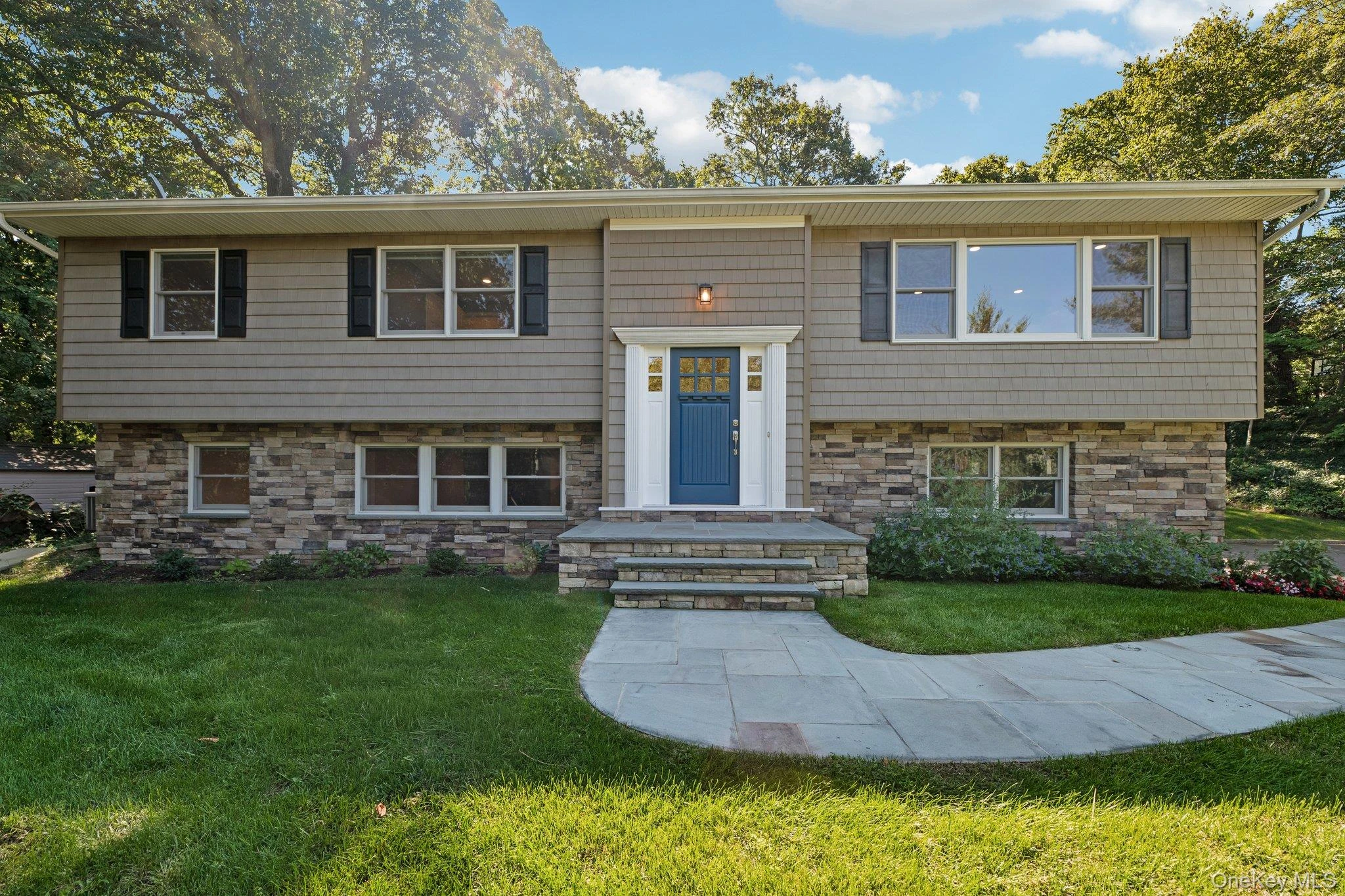 Photograph of 56 Sandy Hollow Road
