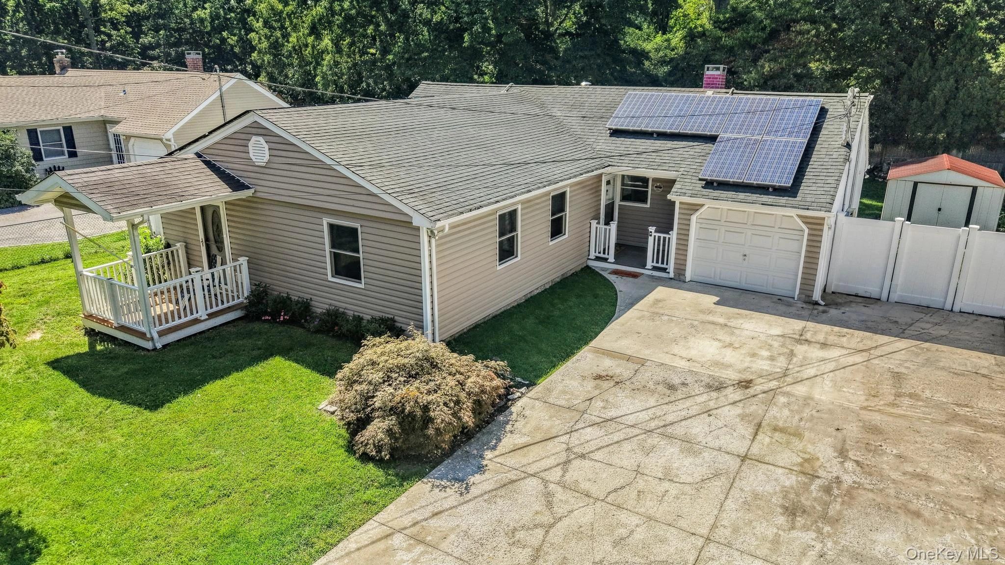 Photograph of 469 Carnation Drive