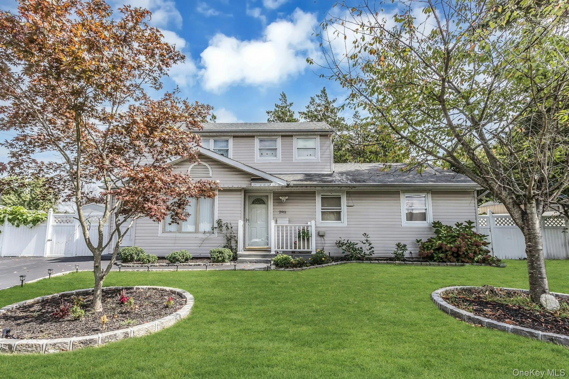 Photograph of 2911 Eagle Avenue