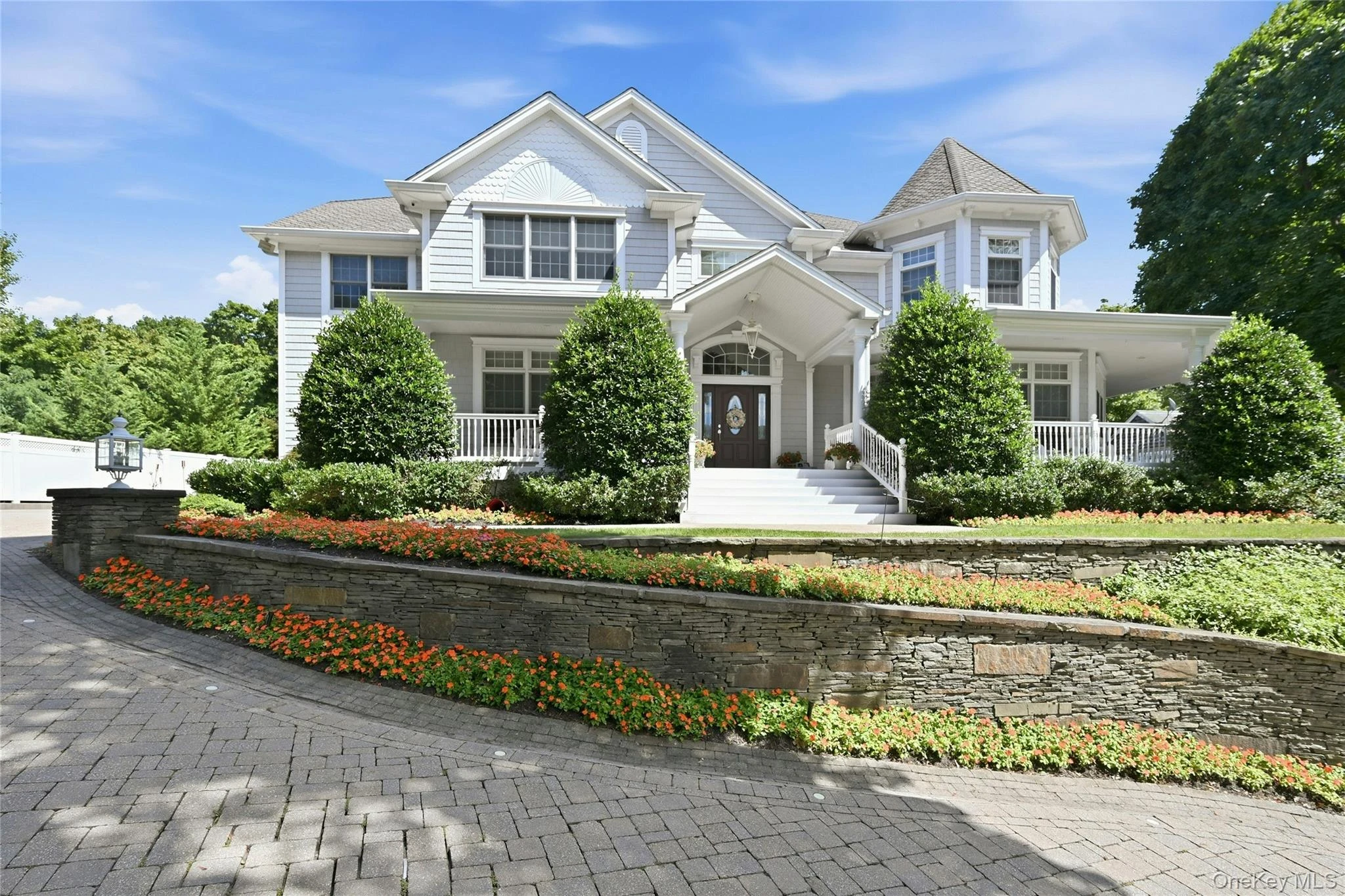 Photograph of 3 Crescent Drive