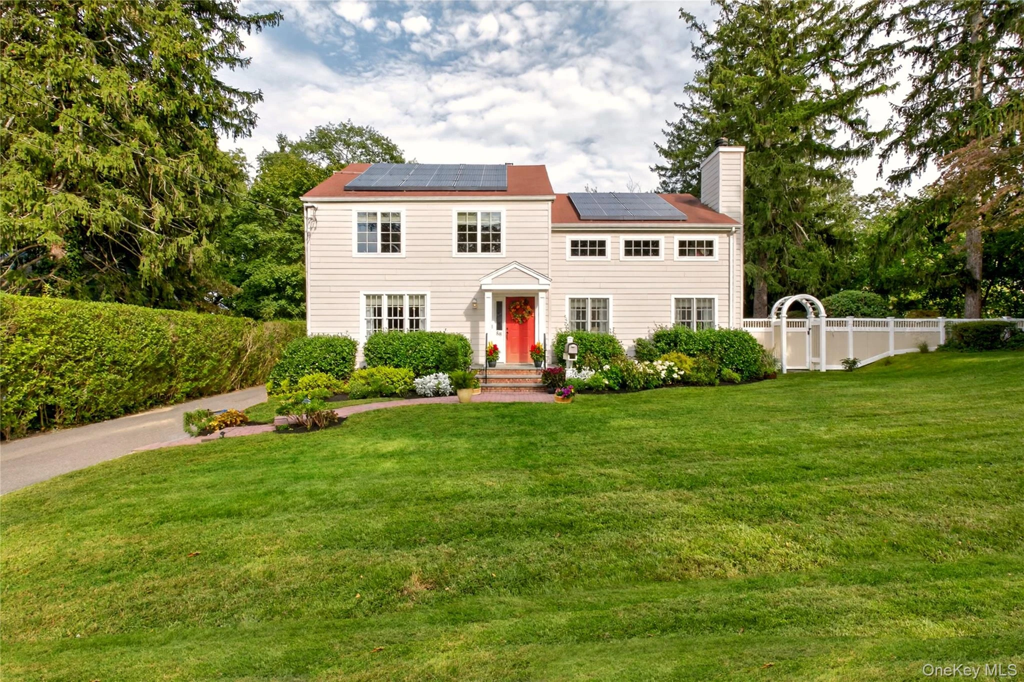 Photograph of 88 Knollwood Avenue