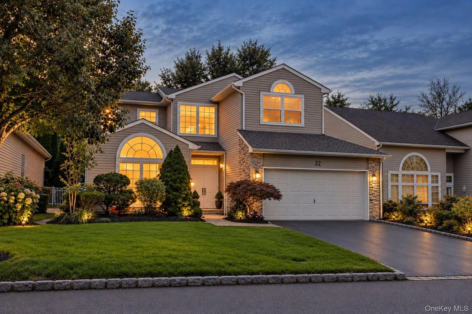 Photograph of 32 Hamlet Drive
