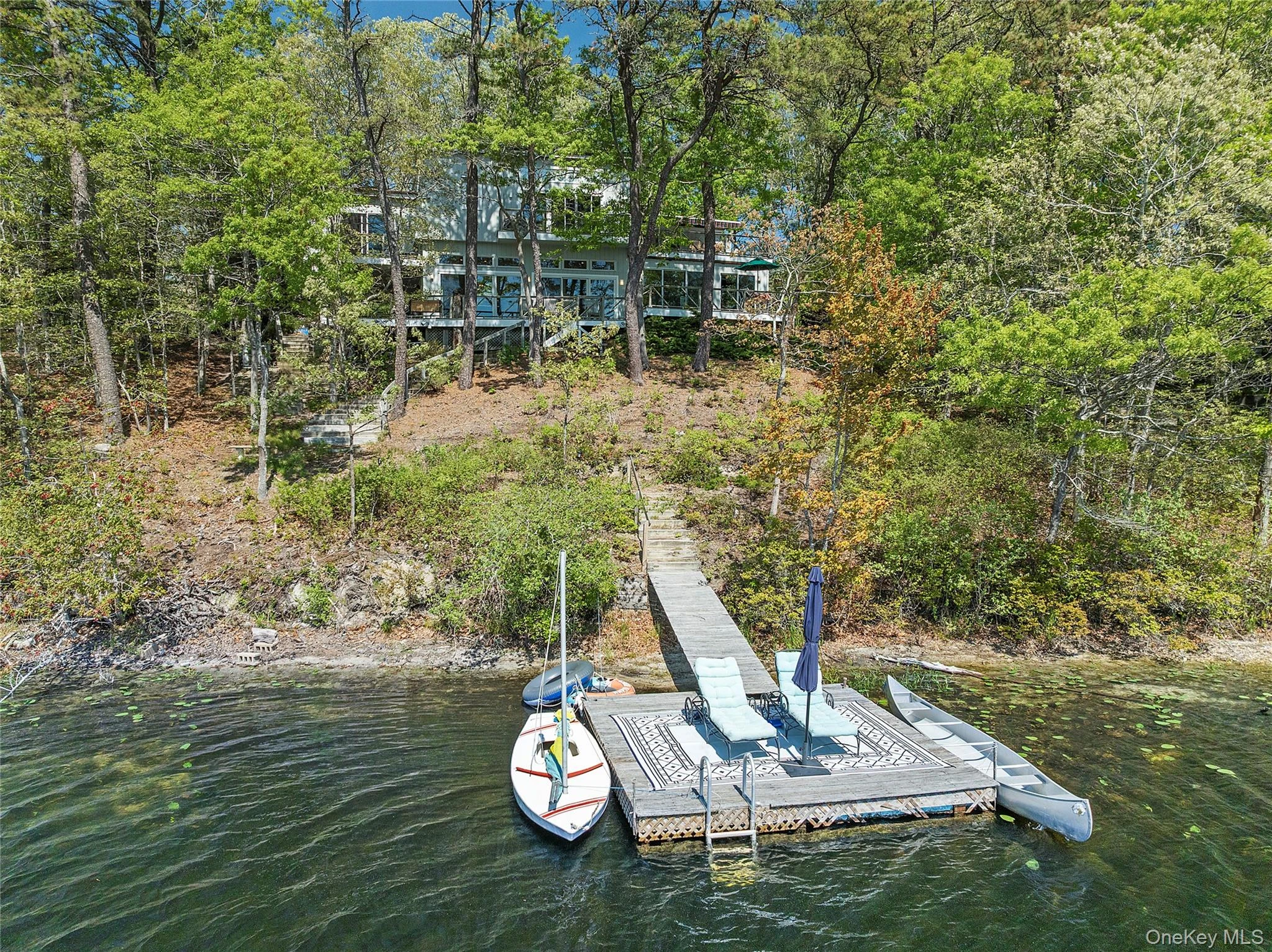 Photograph of 9 Lake View Ct