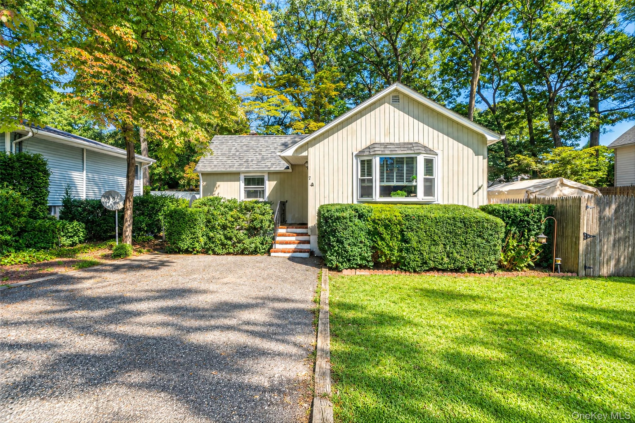 Photograph of 7 Beacon Drive